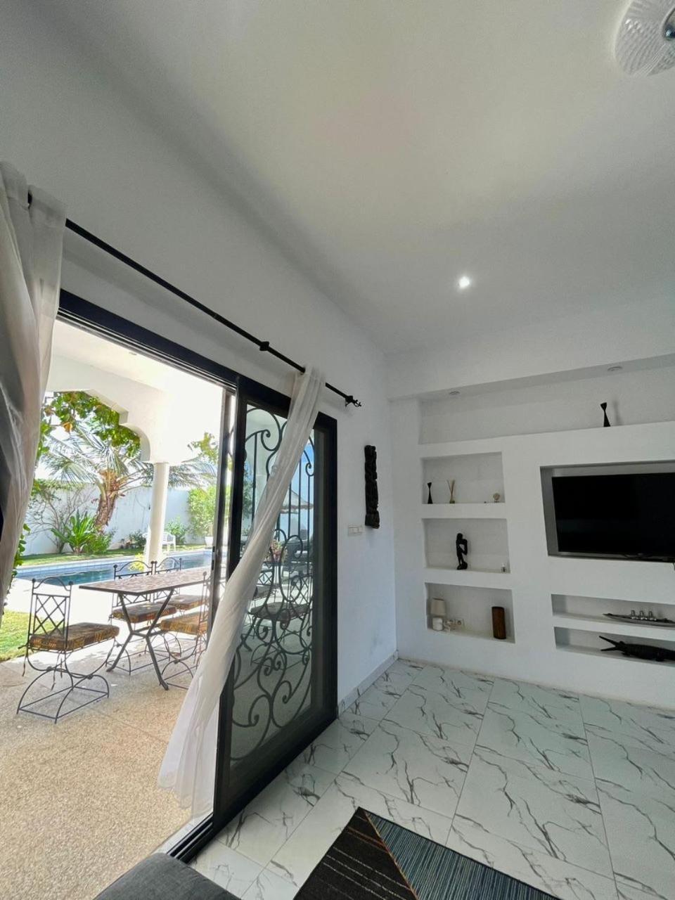 La Baraka, Extravagant Villa For 8 With Pool In Saly Gandigal Esterno foto